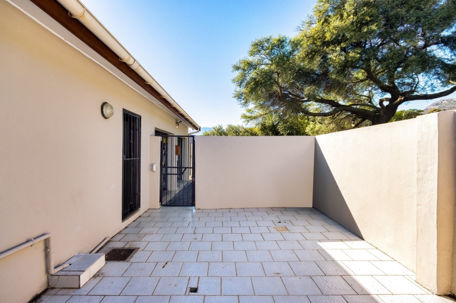 3 Bedroom Property for Sale in Mountainside Western Cape